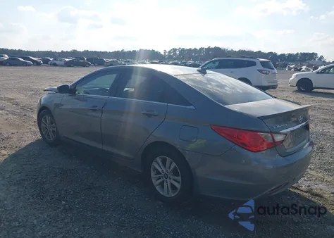 2013 Hyundai Sonata Gls z USA, uszkodzony, nr VIN 5NPEB4AC0DH735974